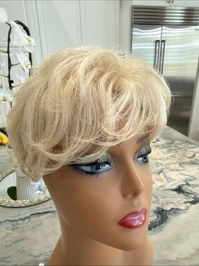 Rachel Welch Topper Sonata in Swedish Blonde